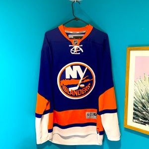 Excellent condition New York Islanders Jersey S